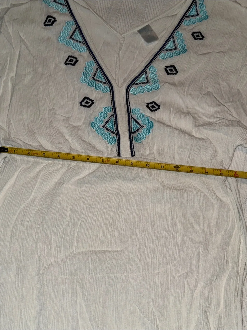 NWOT Kona Sol White Women's Beach Coverup With Embroidery